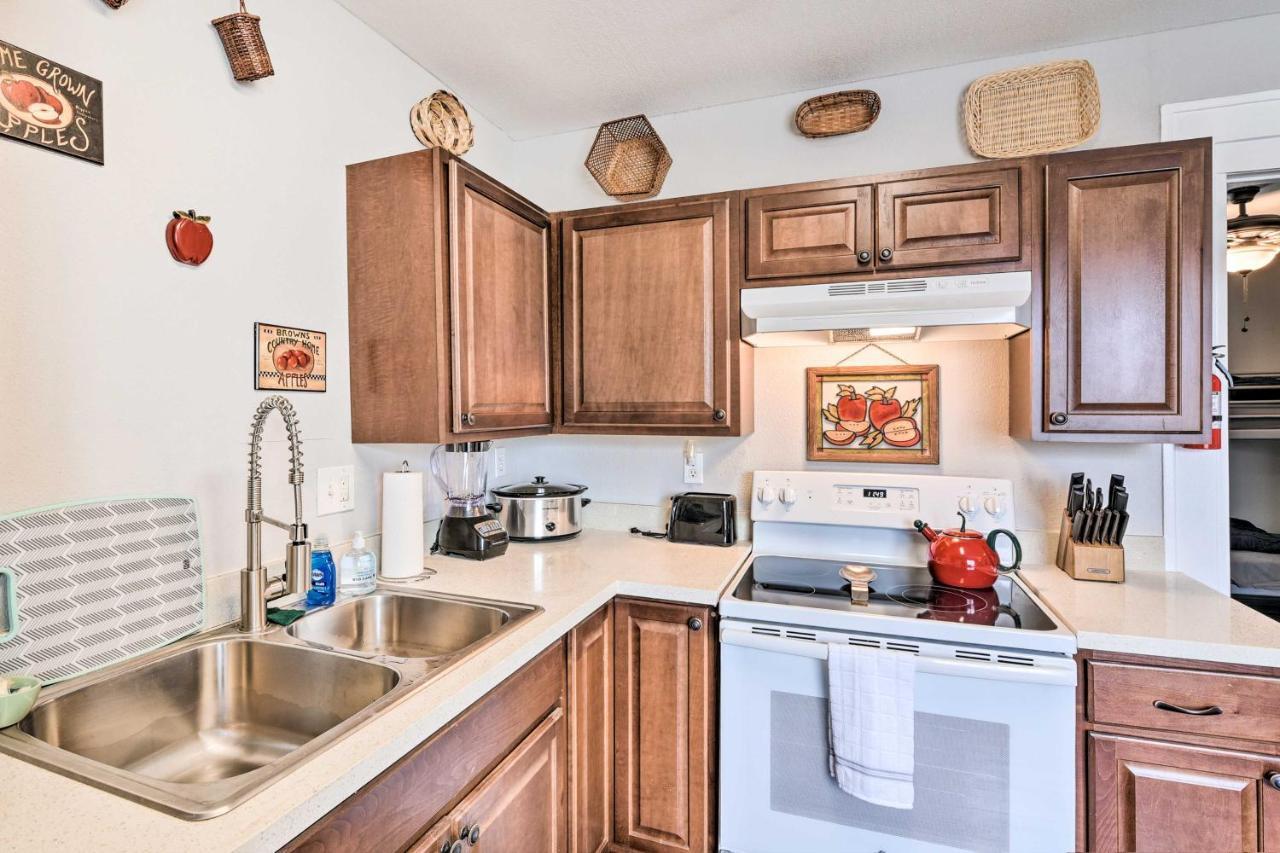 Cozy Galveston Apartment - Walk To Beach And Dining Eksteriør bilde