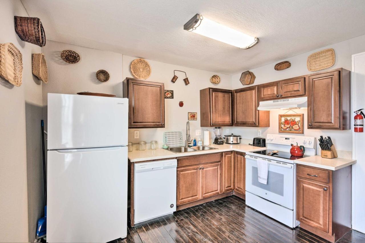 Cozy Galveston Apartment - Walk To Beach And Dining Eksteriør bilde
