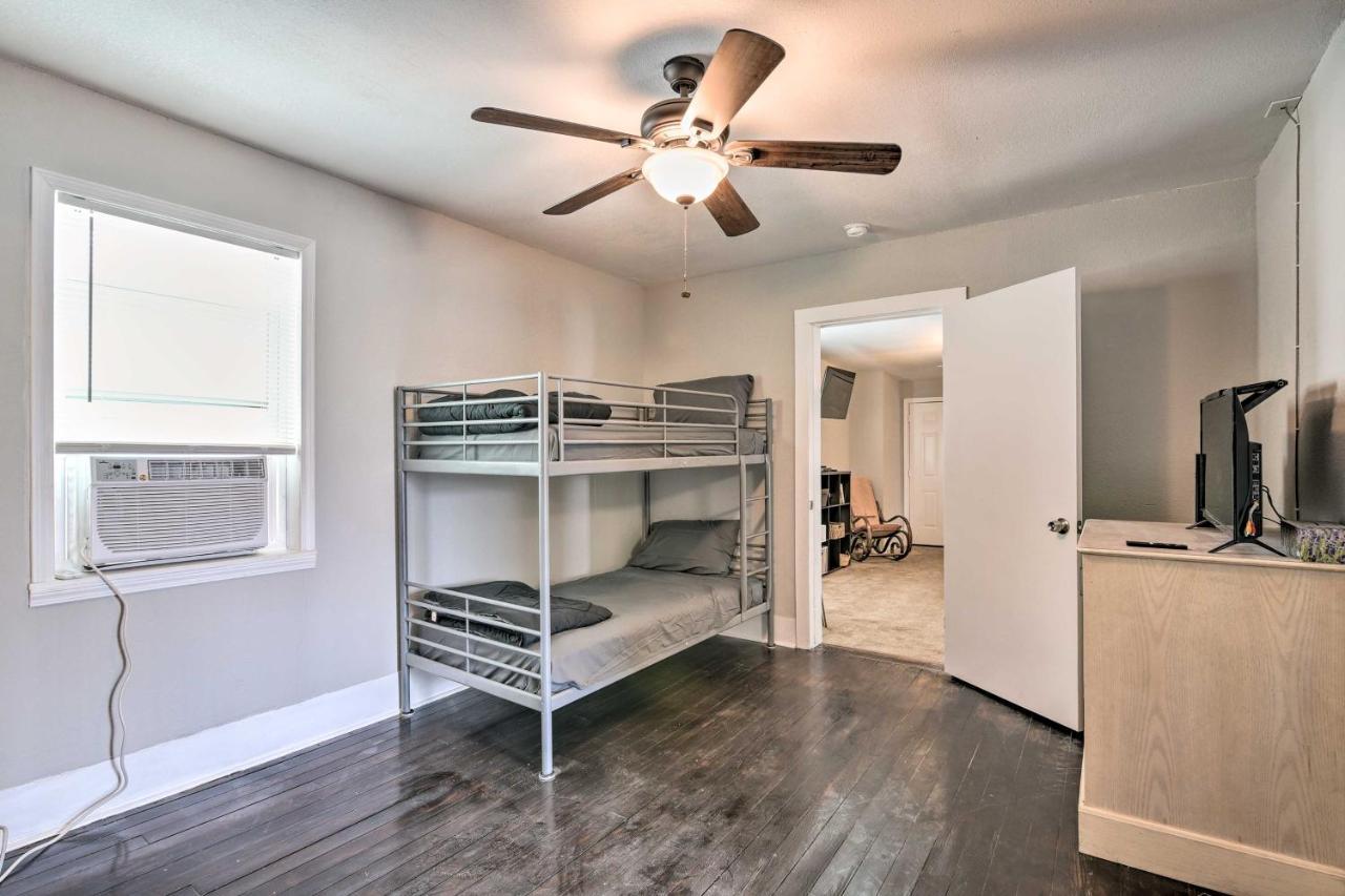 Cozy Galveston Apartment - Walk To Beach And Dining Eksteriør bilde