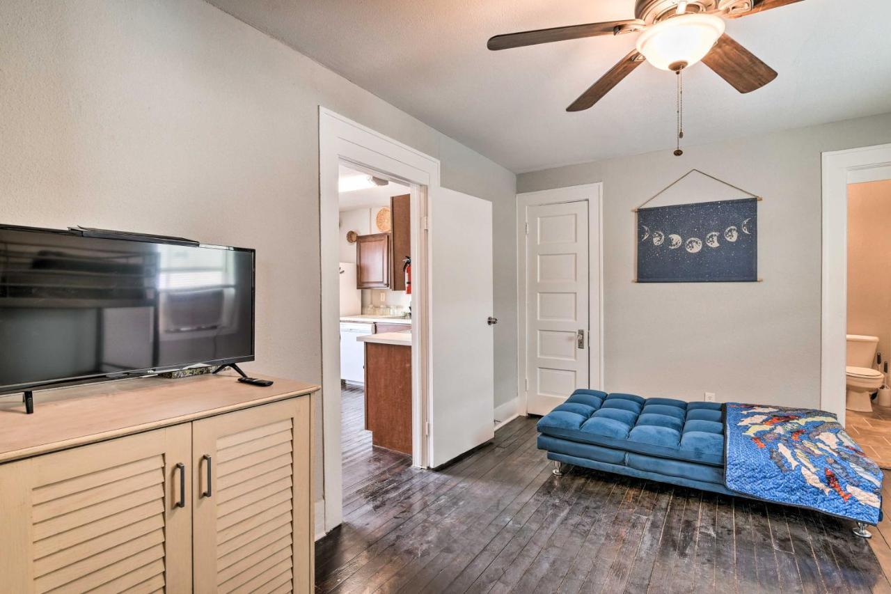 Cozy Galveston Apartment - Walk To Beach And Dining Eksteriør bilde
