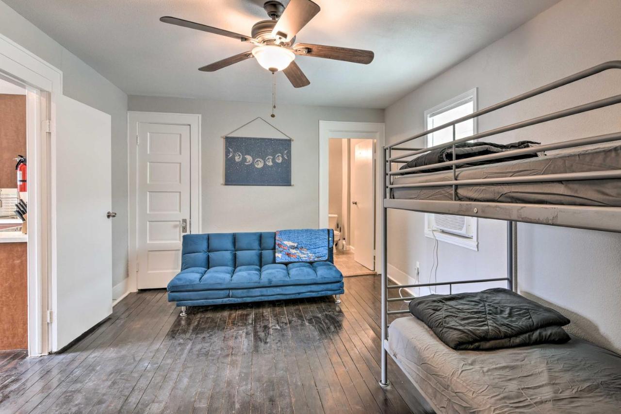 Cozy Galveston Apartment - Walk To Beach And Dining Eksteriør bilde